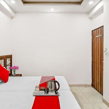 Oyo 88326 Hotel Cloud 9 新德里 外观 照片