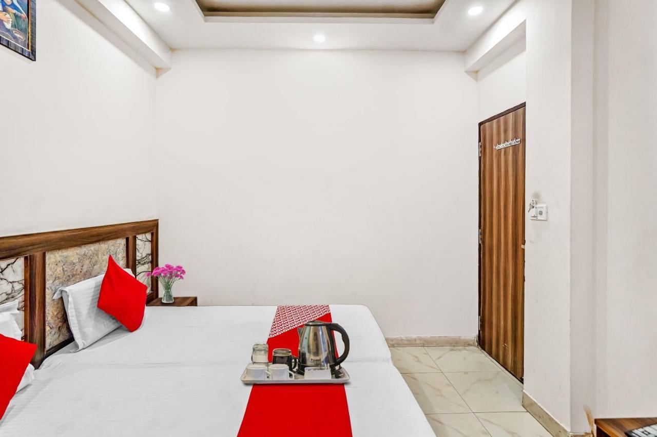 Oyo 88326 Hotel Cloud 9 新德里 外观 照片